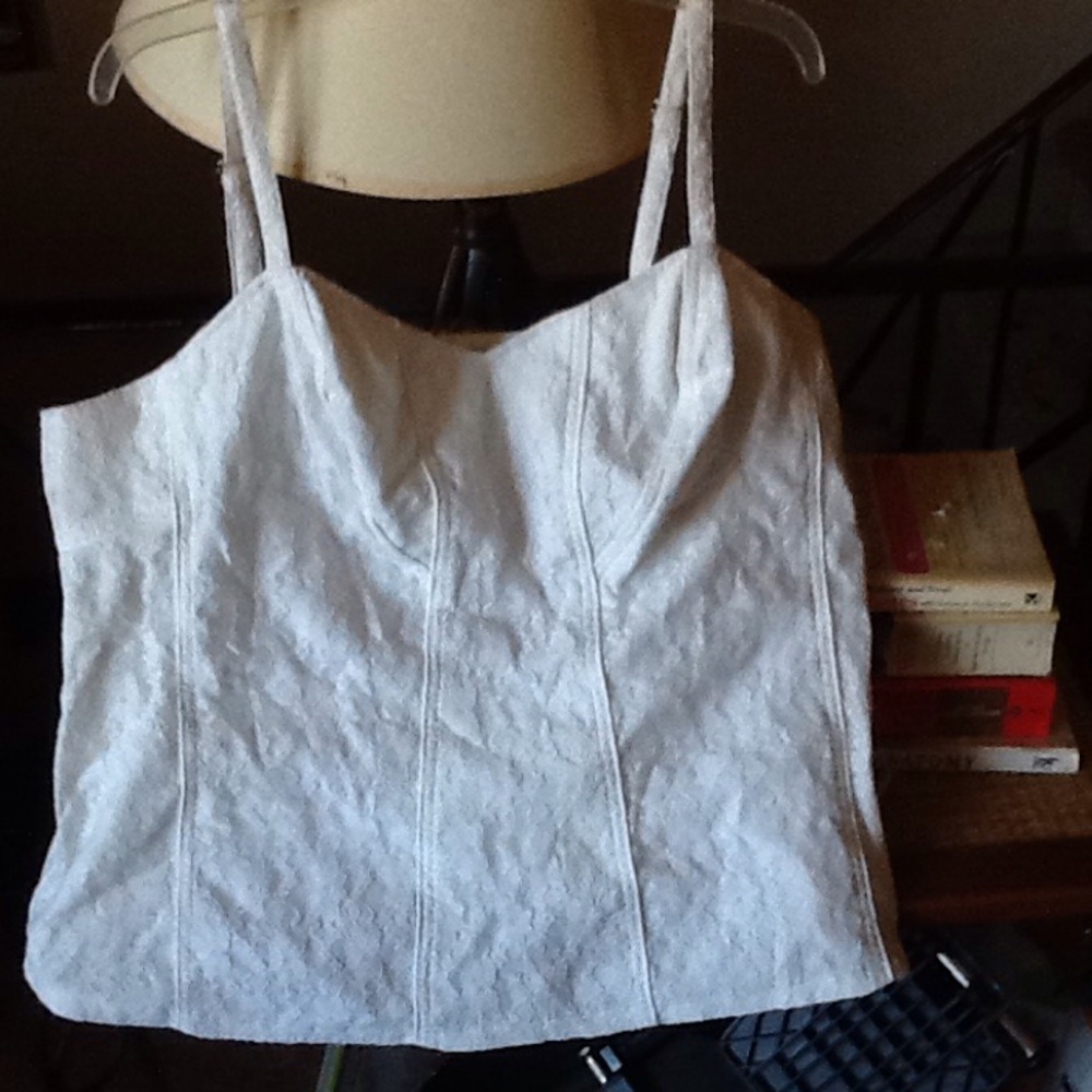 Torrid TRIPP size 4 White Lace Corset